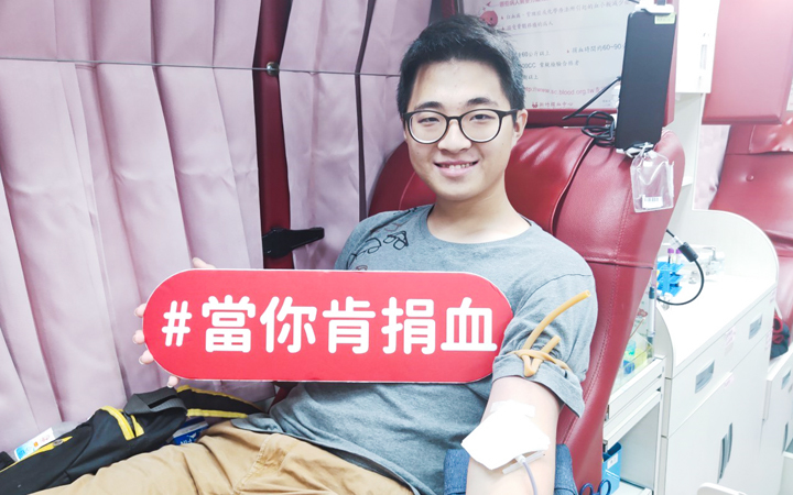 Duncan彩繪捐血車開進中華大學校園，吸引師生捲袖捐出230袋熱血