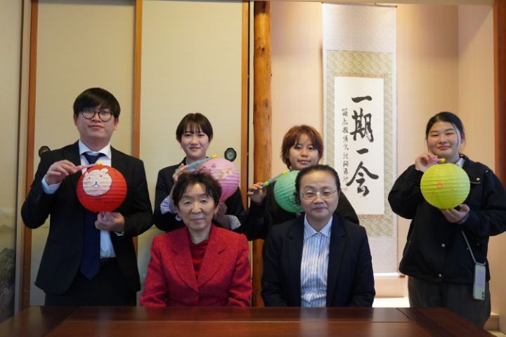 圖/日本岡山市姊妹校山陽學園大學日前來訪中華大學,人文社會學院熱情款待,促進2校文化交流。