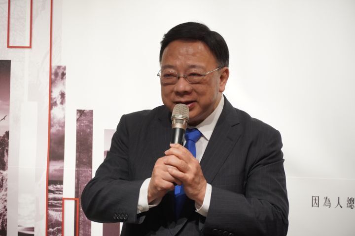 圖/中華大學校長劉維琪感謝所有景觀系老師對同學的細心指導,也祝福同學未來都能有很好的發展。