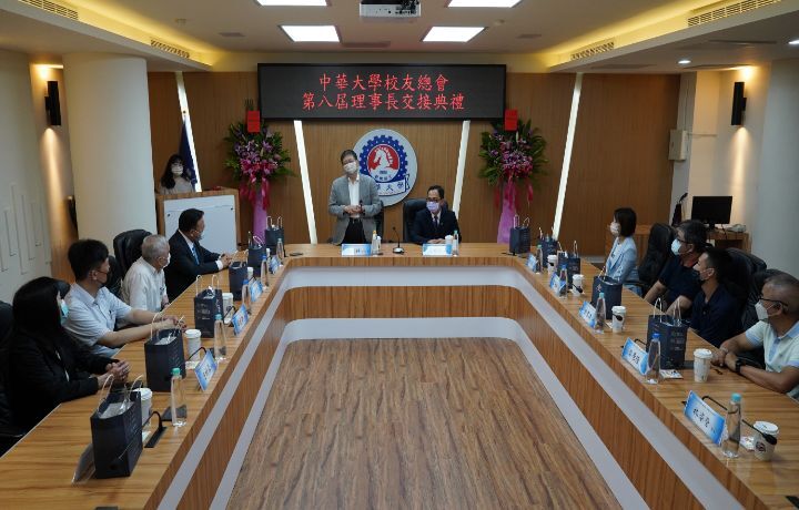 圖/楊文科卸任中華大學校友總會理事長後,仍將擔任榮譽理事長一職。