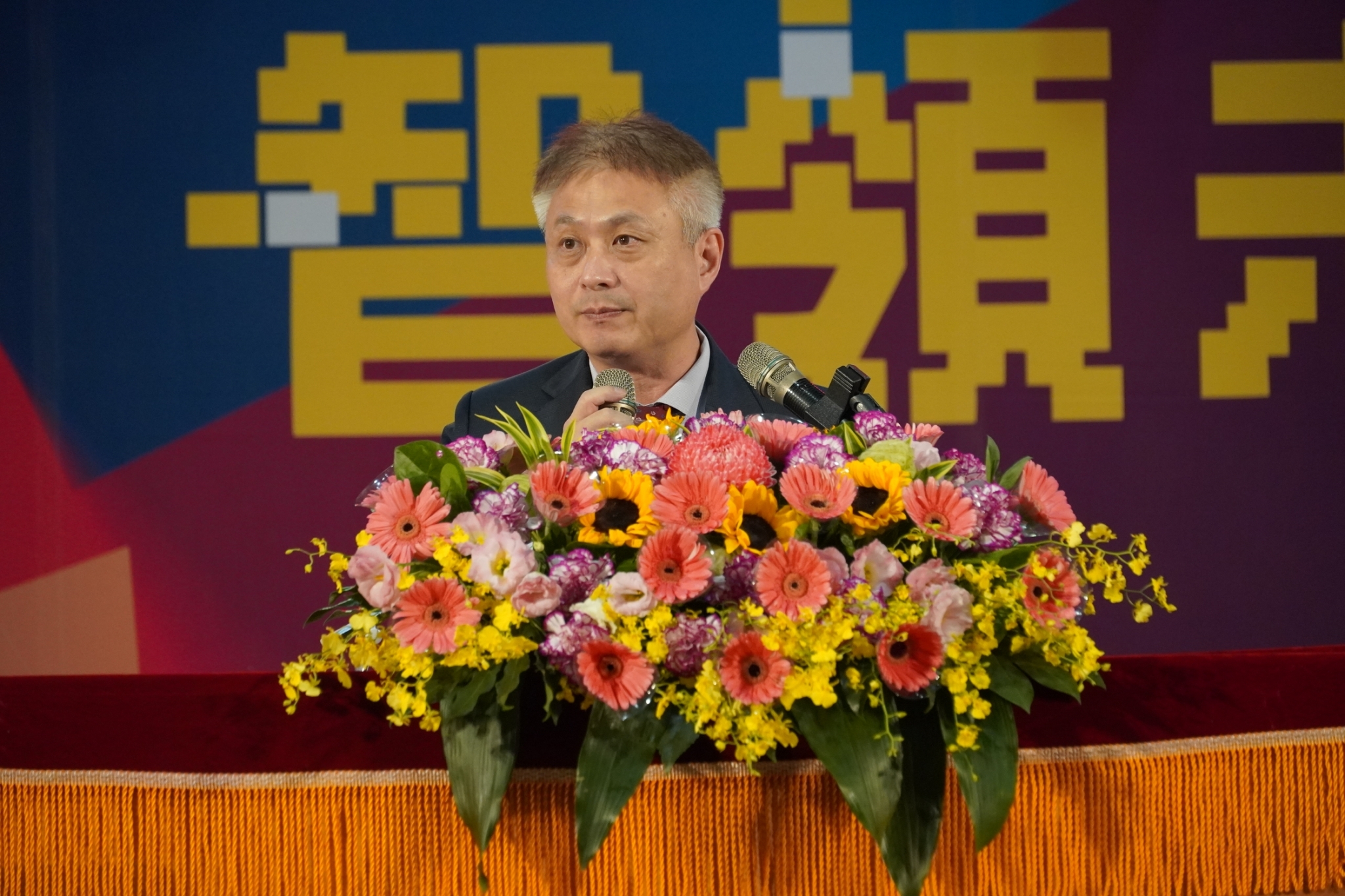 圖／中華大學董事長楊勝翔，勉勵畢業生保持良善的心終身學習，將善的循環從校園拓展到職涯未來