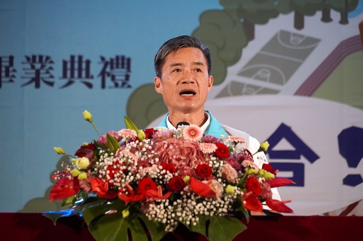 新竹市政府副市長林琨瀚勉勵學子迎向職場挑戰並持續精進自我。