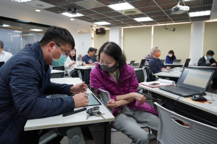 圖/教授們對ChatGPT對教學和學習帶來的顛覆性影響都正面看待。