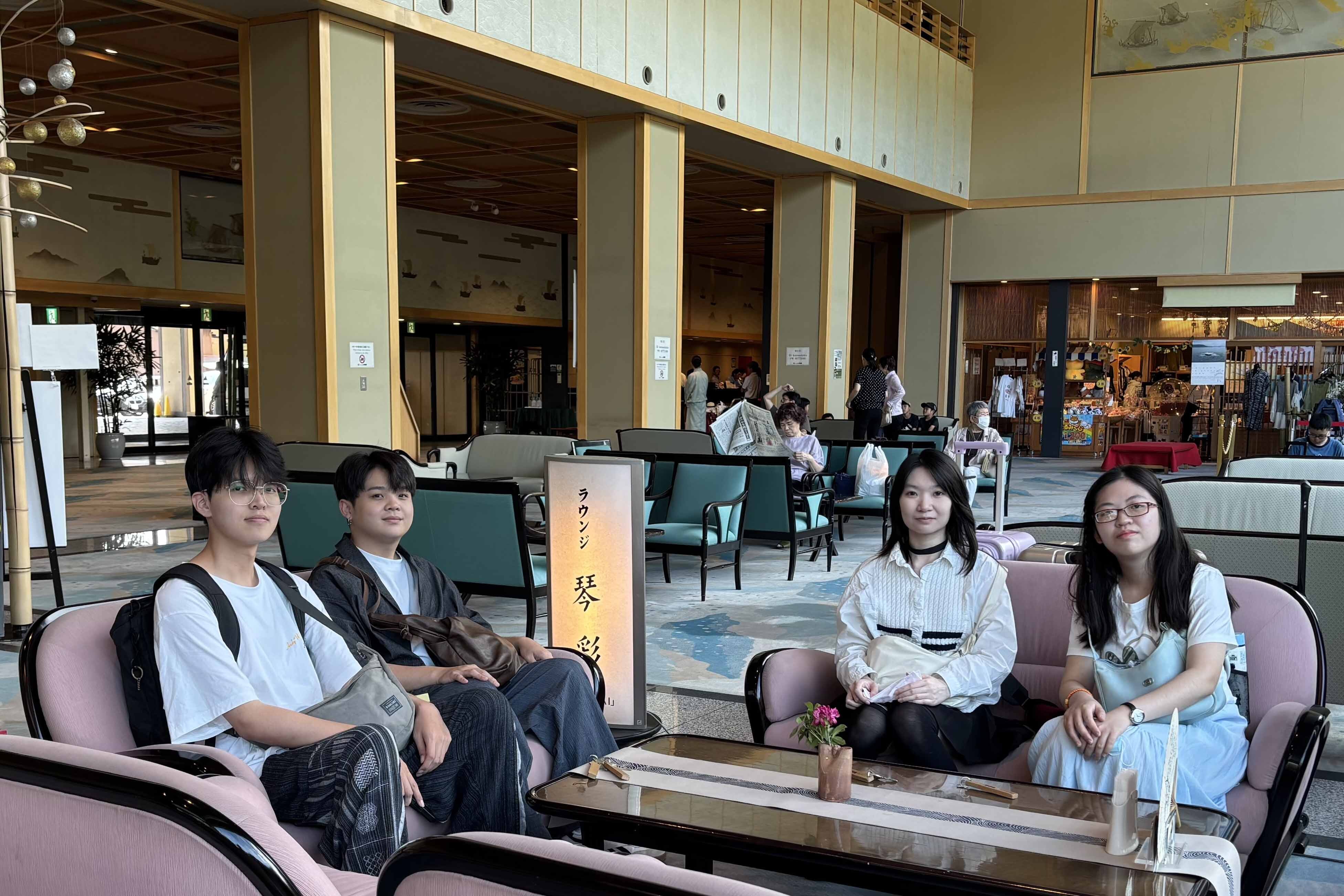 學生於琴参閣飯店實踐房務管理，深刻體驗日本職場文化的細膩與尊重。