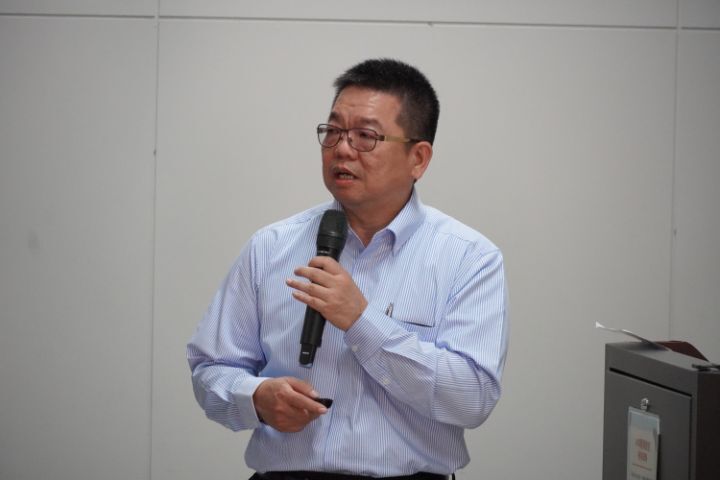 圖/中華工程經理丘永財說明工程業目前面臨的缺工和接班斷層問題很嚴重,需要更多優秀的人才持續投入。