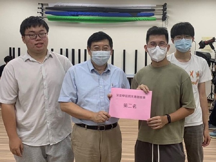 圖∕馬來西亞新紀元大學學院的學生,透過2+2合作學程來中華大學就讀,學習表現相當傑出。