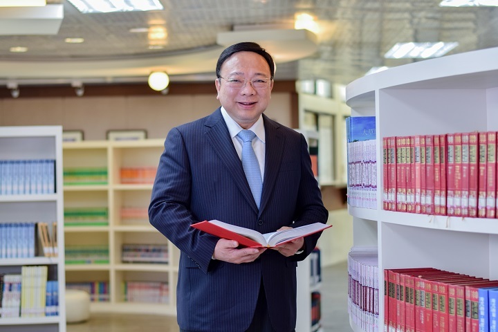 劉維琪校長秉持「有教無類、天生我材必有用」與「以眾為師」理念，長期投入高等教育治理與人才培育工作。