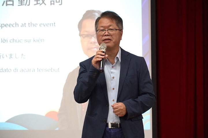 圖/中華大學副校長兼國際長解鴻年勉勵同學,要怎麼收穫先怎麼栽,努力達成目標成為專業領域人才,高薪就業。